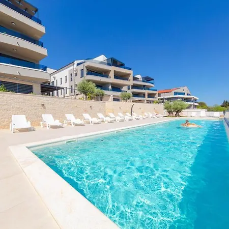 Gardenia Apartment *